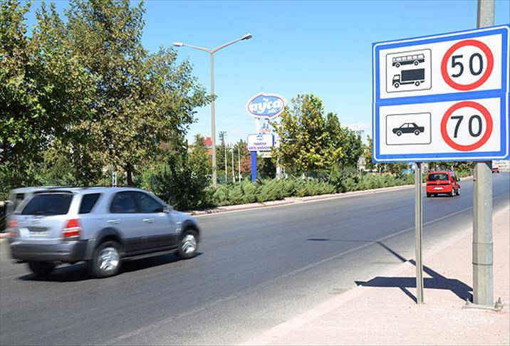 Resmi Gazete’de yayımlandı: Hız sınırları değişiyor, radar cezaları için yeni dönem 8